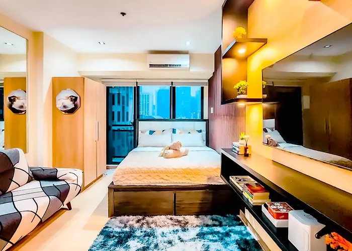Poblacion With Pool Gym Jacuzzi And Pool Table